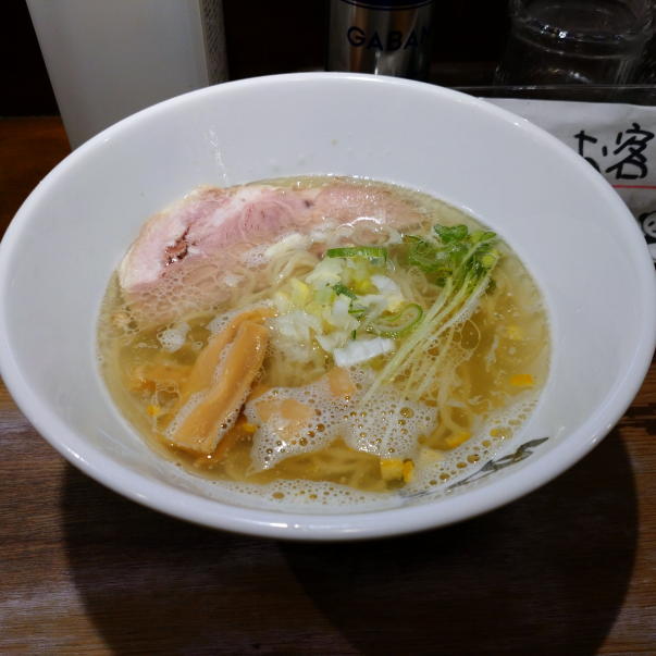 端麗煮干しラーメン（ゆず塩）の様子